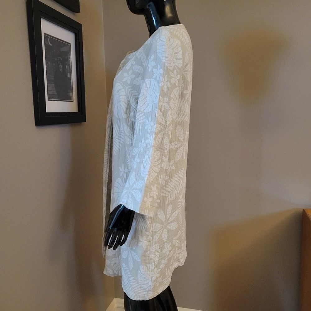 Tahari coat - Picture 3 of 7